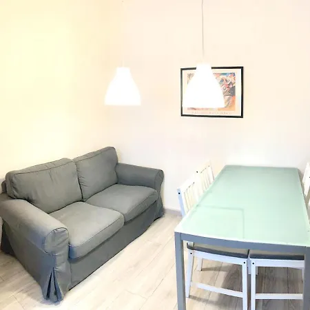 Apartment Sailor's House
