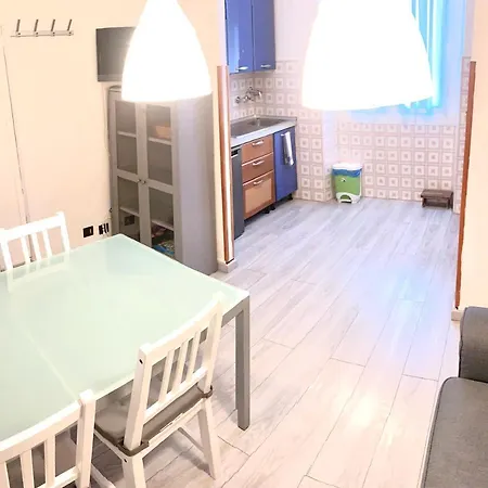 Apartment Sailor's House